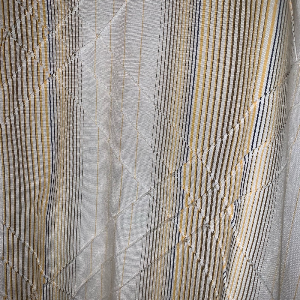 Men’s button down - Picture 2 of 2